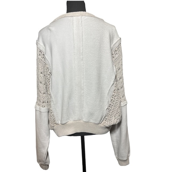 Altar’d State solid cut-out Pullover Sweatshirt Size Medium - Picture 4 of 8